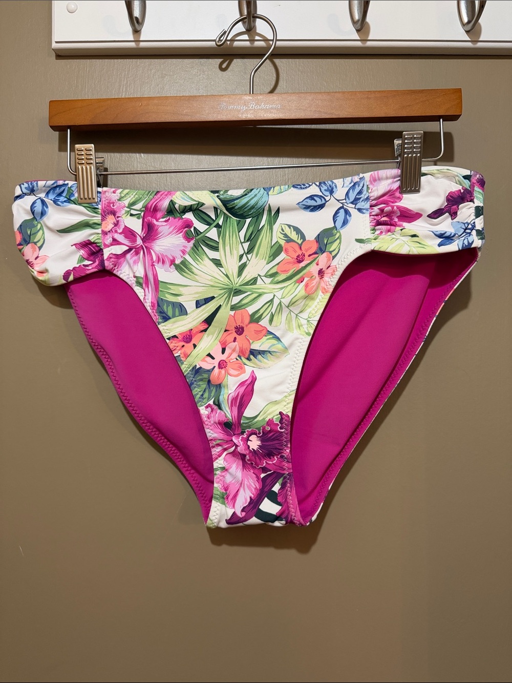 Tommy Bahama Coastal Gardens Reversible Hipster Bikini Bottom - SS200379